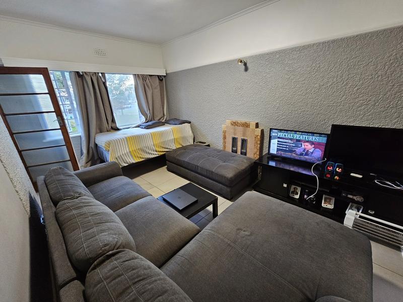 1 Bedroom Property for Sale in Rosebank Western Cape